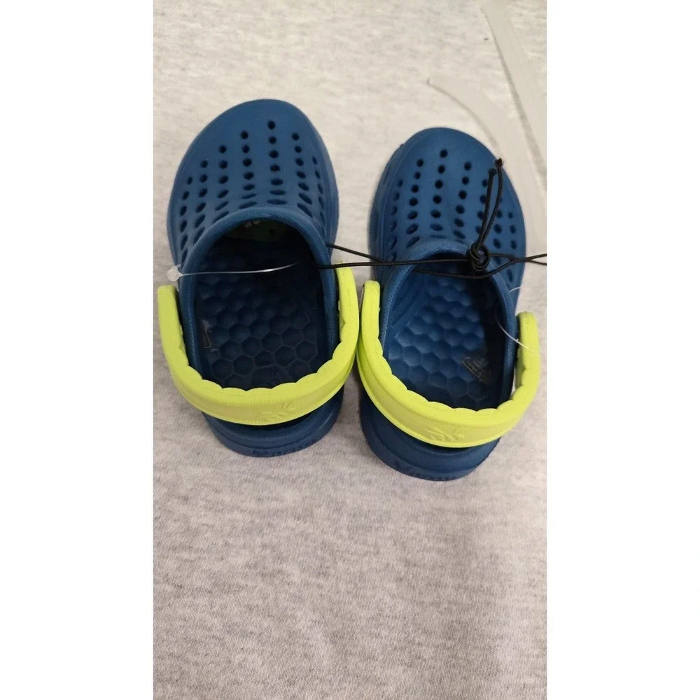Baby Joybees blue and green. size:C4/5 UK: C3/4 clogs #clogs #summer